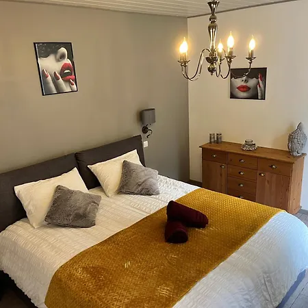 فندق مبيت وإفطار Maison La Glycine 4*
