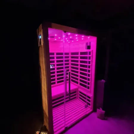 Maison La Glycine 4*