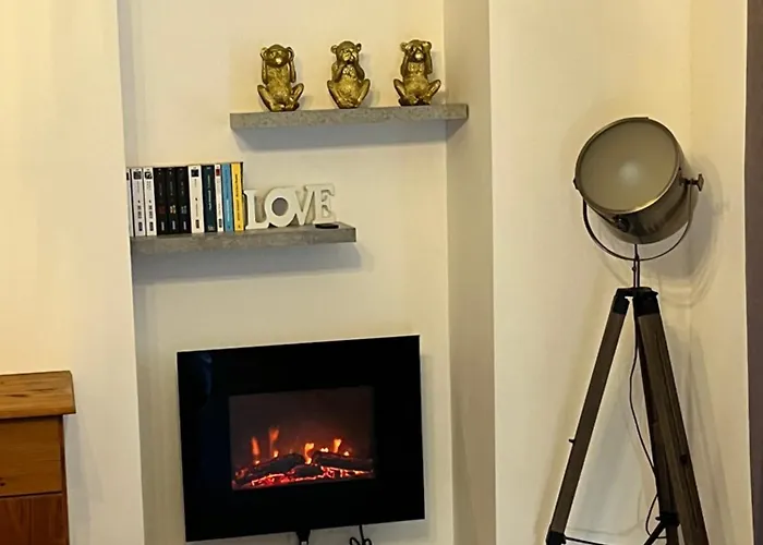 Maison La Glycine Couette-café 4*