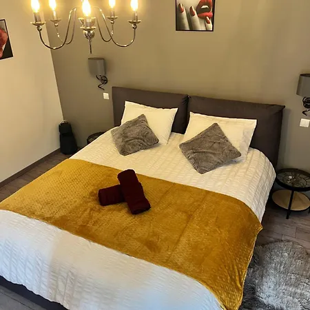 Bed & Breakfast Maison La Glycine