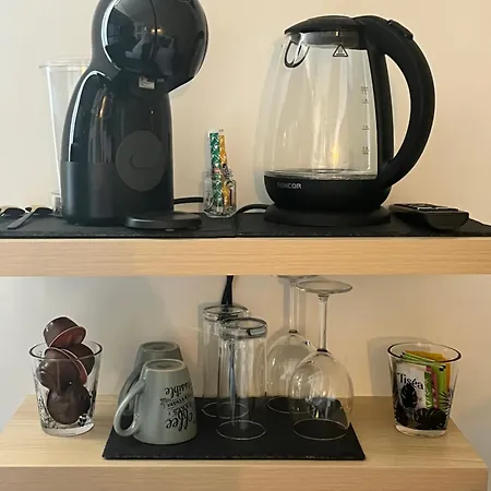 Maison La Glycine Couette-café 4*